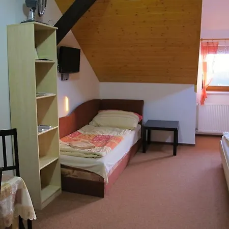 Appartement Privat Novac à Nové Město nad Metují Chambre photo